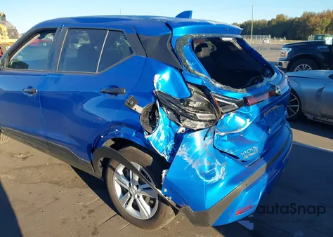 2025 Nissan Kicks Play S z USA, uszkodzony, nr VIN 3N1CP5BV5SL493150